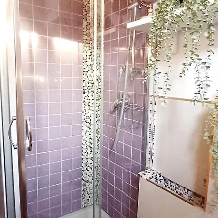 شقة Inside House